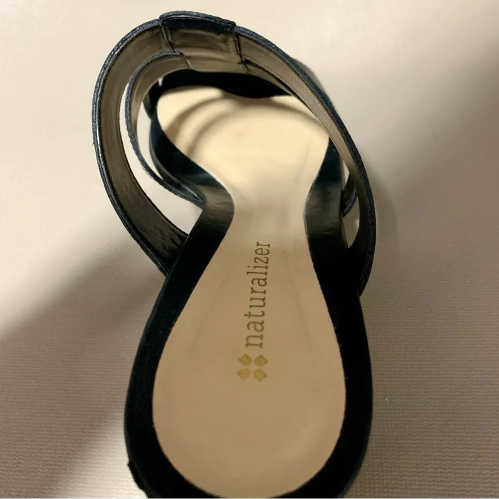 Naturalizer Black Leather Strappy Slide Heels Size 7M - Picture 8 of 10